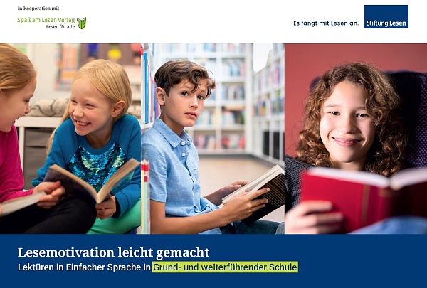 Coverfoto, auf dem links zwei Kinder miteinander lachen und ein Buch in der Hand halten, in der Mitte ein Junge mit einem Buch zu sehen ist und ganz rechts ein Mädchen mit einem Buch zu sehen ist